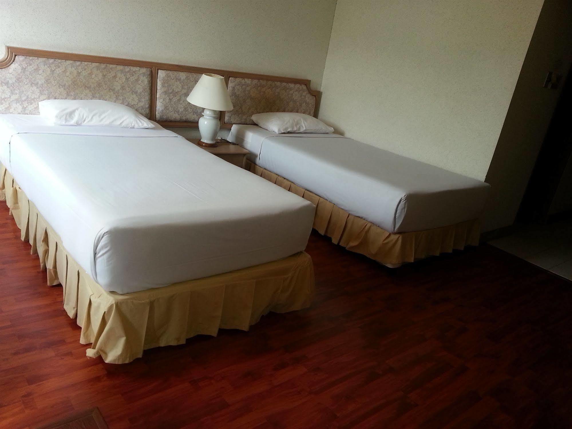 Takiab Beach Resort Hua Hin Ngoại thất bức ảnh