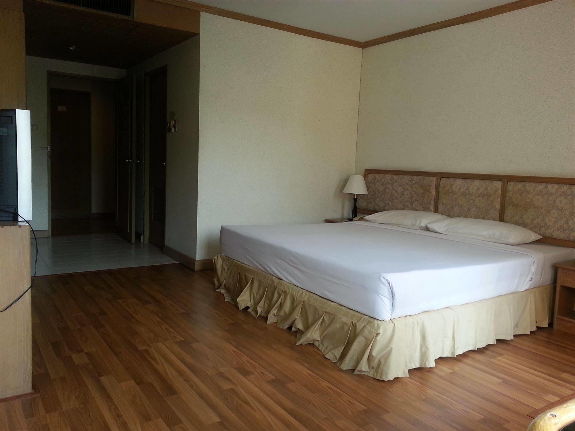 Takiab Beach Resort Hua Hin Ngoại thất bức ảnh