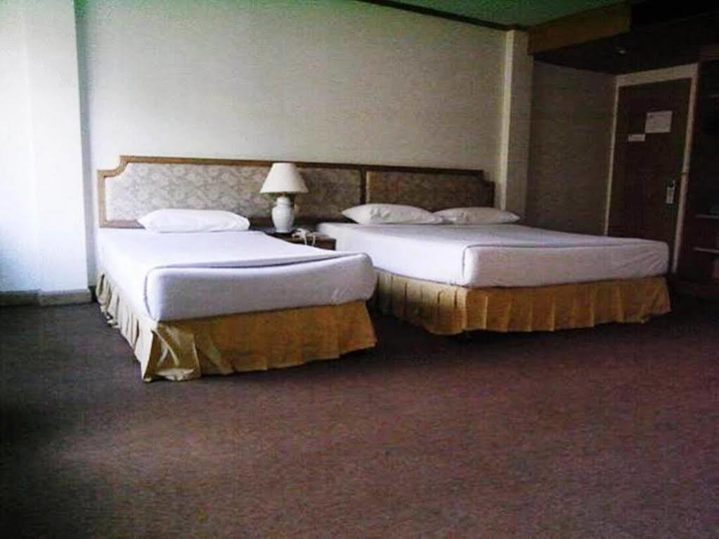 Takiab Beach Resort Hua Hin Ngoại thất bức ảnh